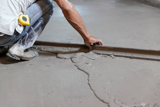 Best Commercial Concrete Services in Lake Hallie, WI